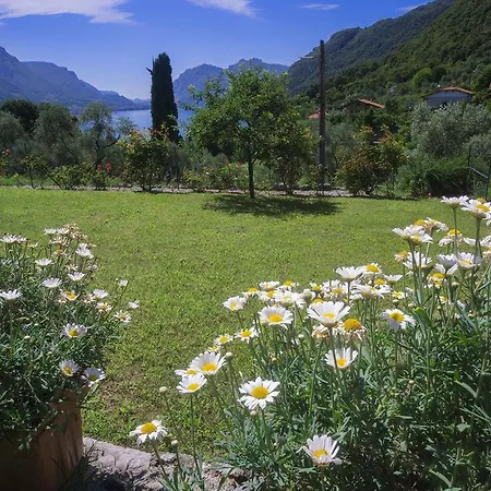 Holiday home Bellagio's Sunrise